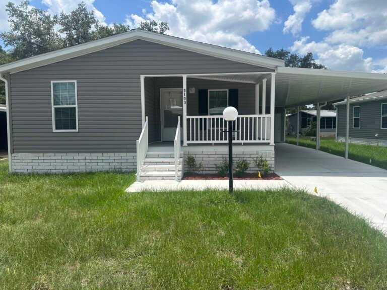 8100 Spikemoss Lane